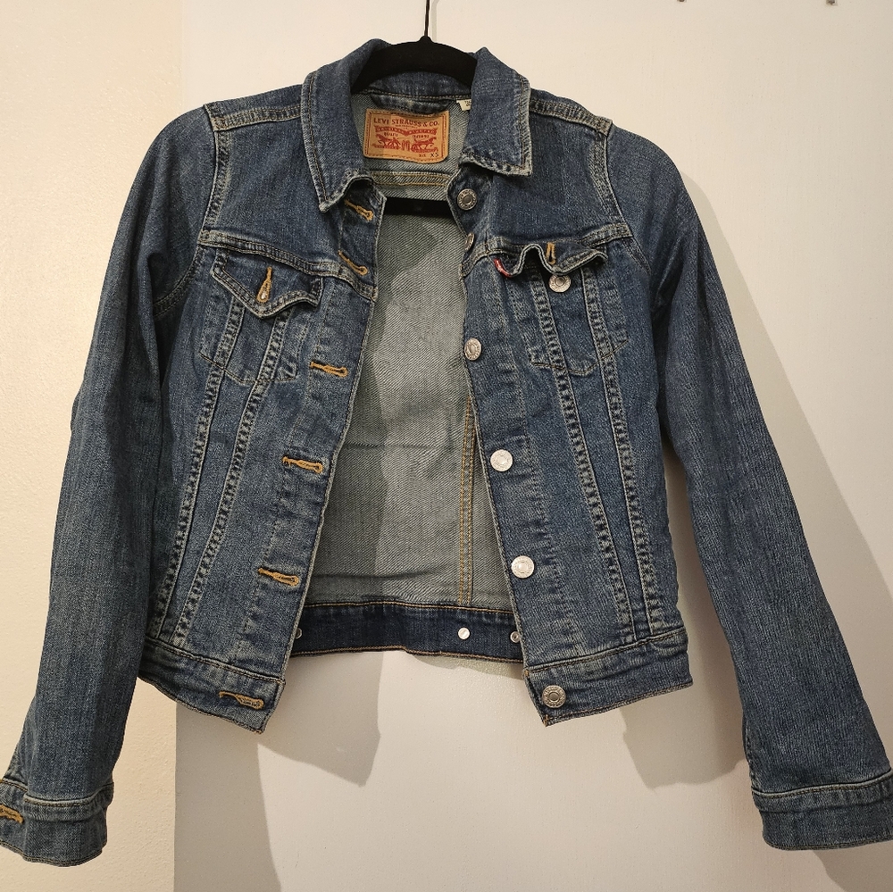 Levi's jean jacket